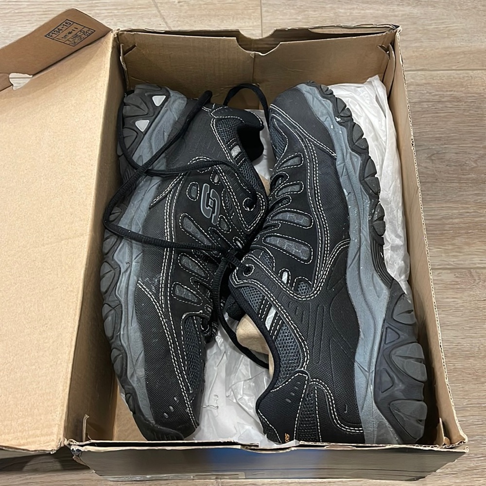 Skechers Men's Afterburn Memory-Foam Lace-up Sneaker